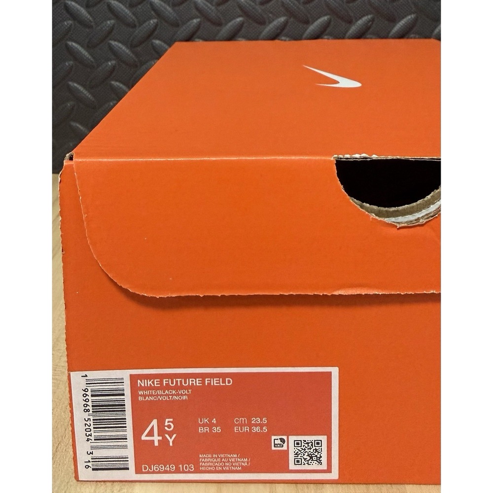 Nike Future Field Turf Baseball Shoes DJ6949-103 White Black Youth Size 4.5Y NEW - Picture 4 of 4